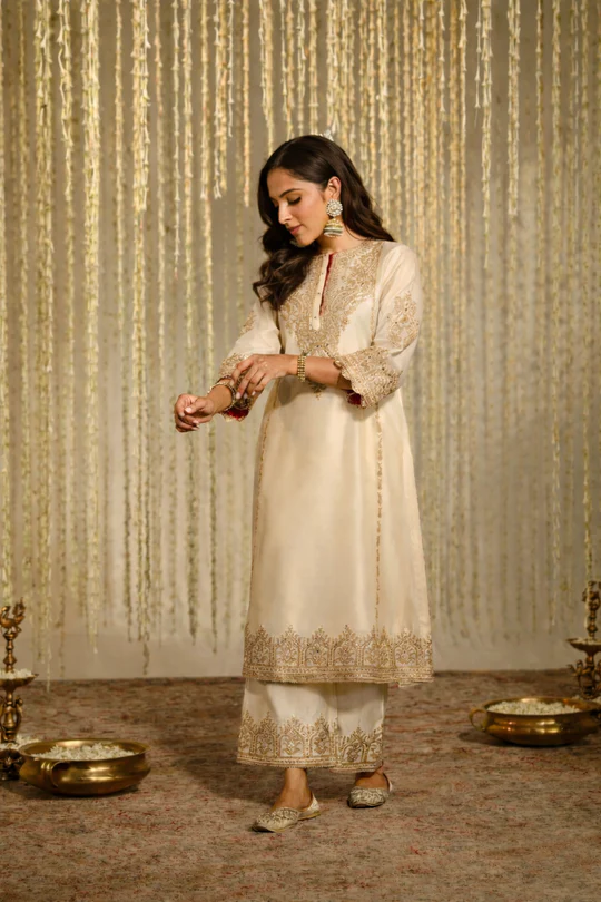 Soulika Elegant Ivory Long Kurta With Palazzo And Dupatta