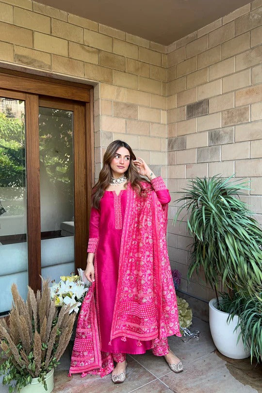 Soulika Elegant Rani Pink Silk Kurta Set with Heritage Print Dupatta