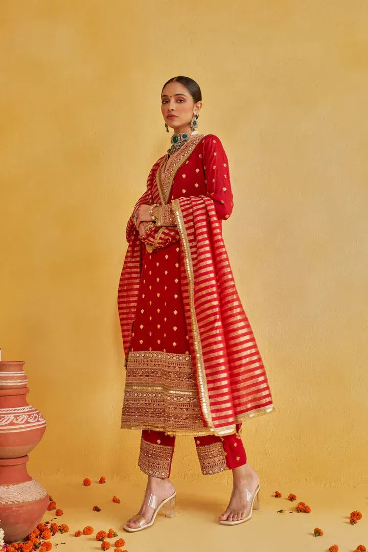 Soulika Shubh Shree lal kurta set