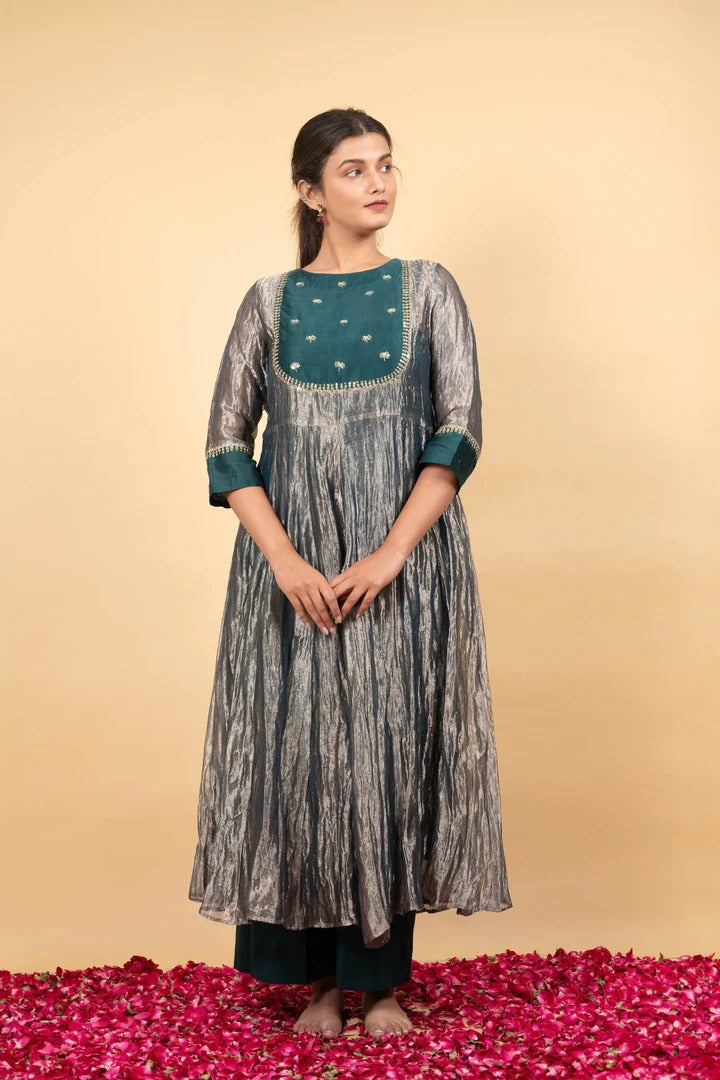 Soulika Green Anarkali Pure Handwoven Tissue Silk Embroidery Zari Thread Round Set