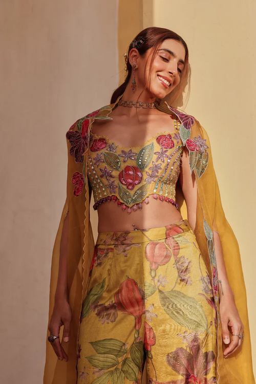 Soulika Bageecha sharara set with cape