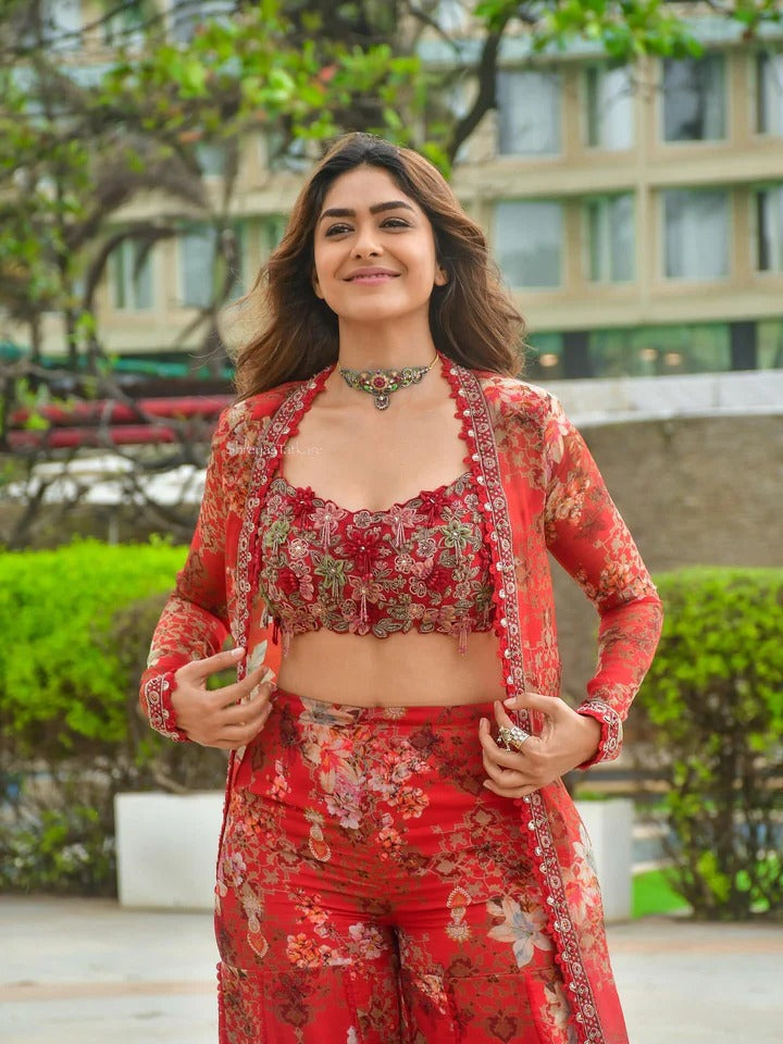 Souika Celibrity inspired Red Blossom Georgette Co-ord with Jacket