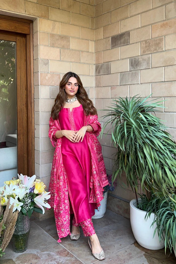 Soulika Elegant Rani Pink Silk Kurta Set with Heritage Print Dupatta